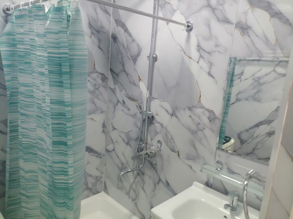 Срочна буз 2 мавзеси 38 кв хонадон сотилади.
Галерея уй. Янги ремонтда