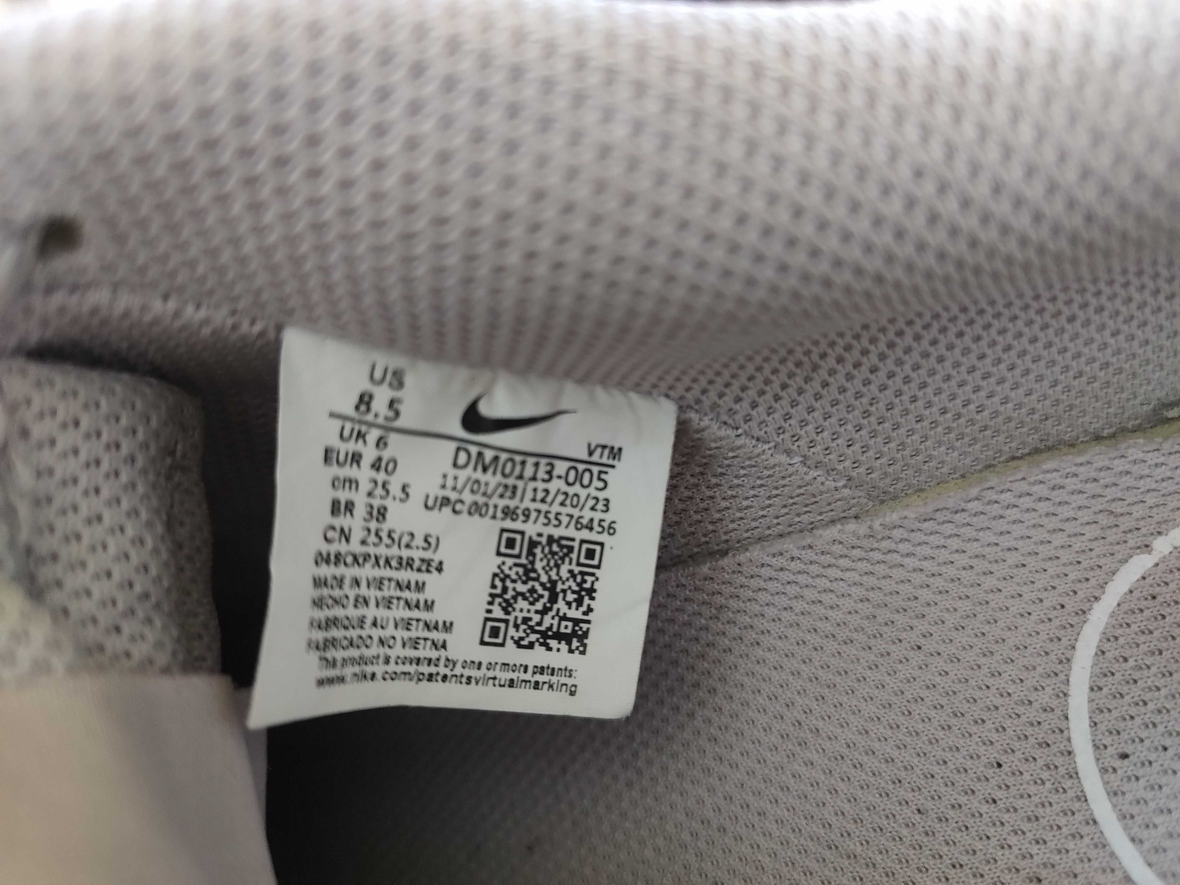 Дамски оригинални маратонки Найк Nike