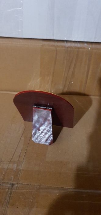 Икона цената е 8лв