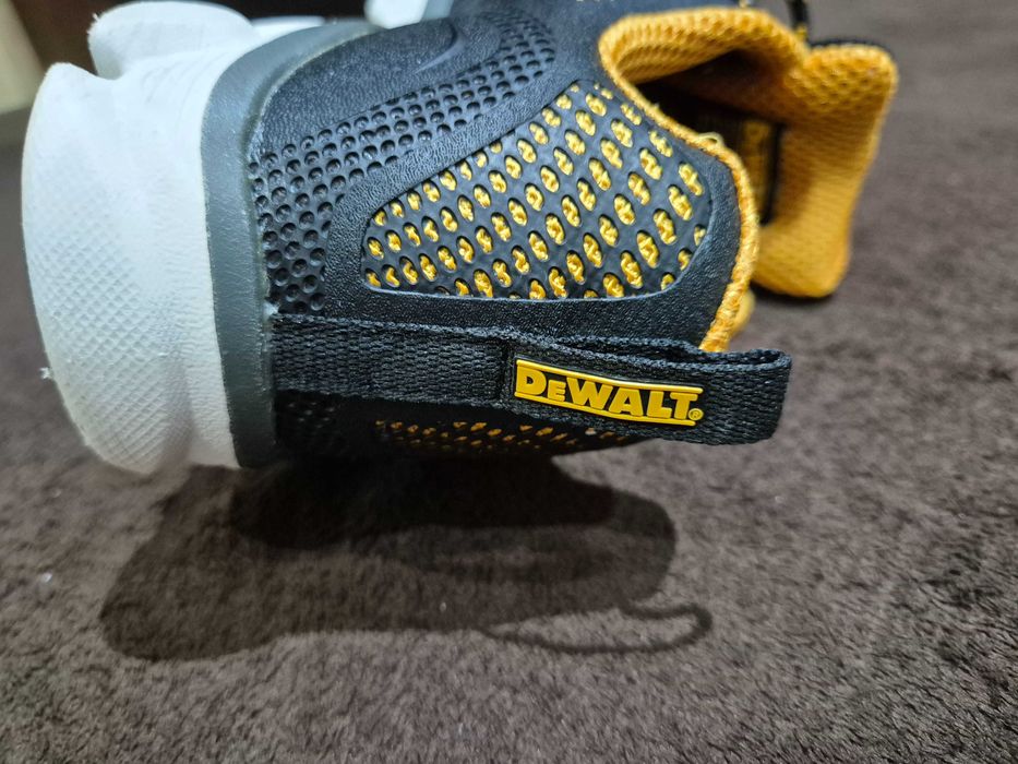 Работни обувки Dewalt