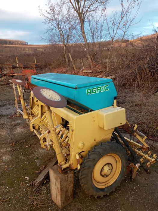 Semanatoare de vanzare