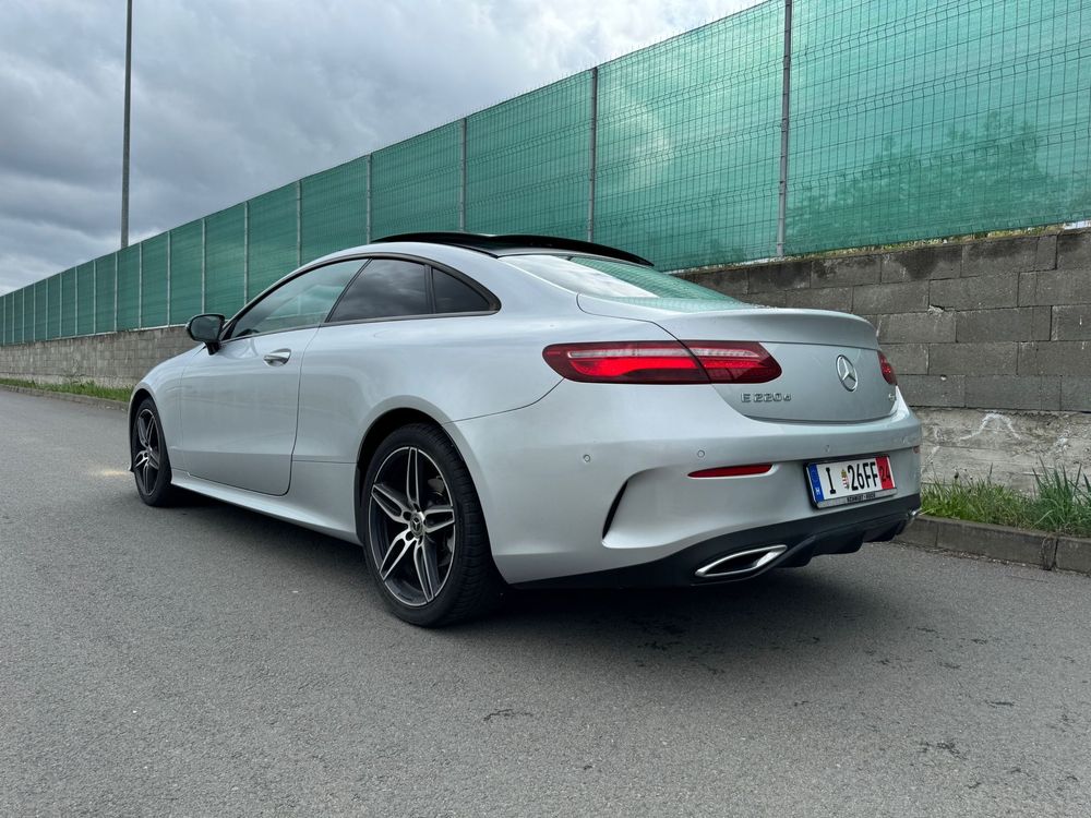 Mercedes E 220 coupe 4matic AMG line