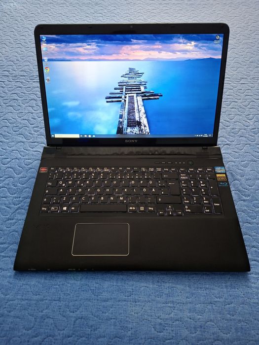 Laptop Sony Vaio / 17.3'' Fhd / Cpu i7 / Amd Radeon 2Gb