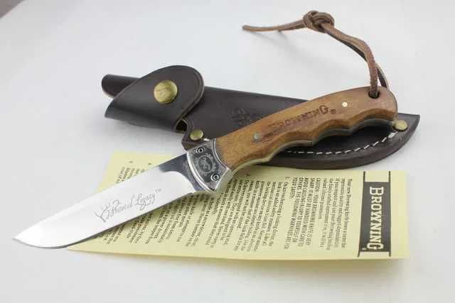 Ловен нож на Браунинг Browning с инкрустация и кожена кания