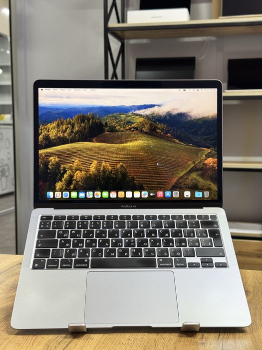 MacBook Air 13 M1 16GB/256GB/Microsoft Office