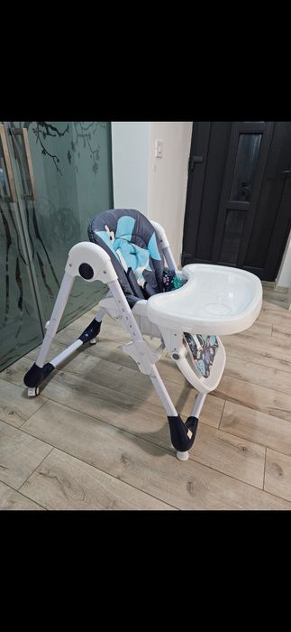 Scaun de masa pentru bebeluși