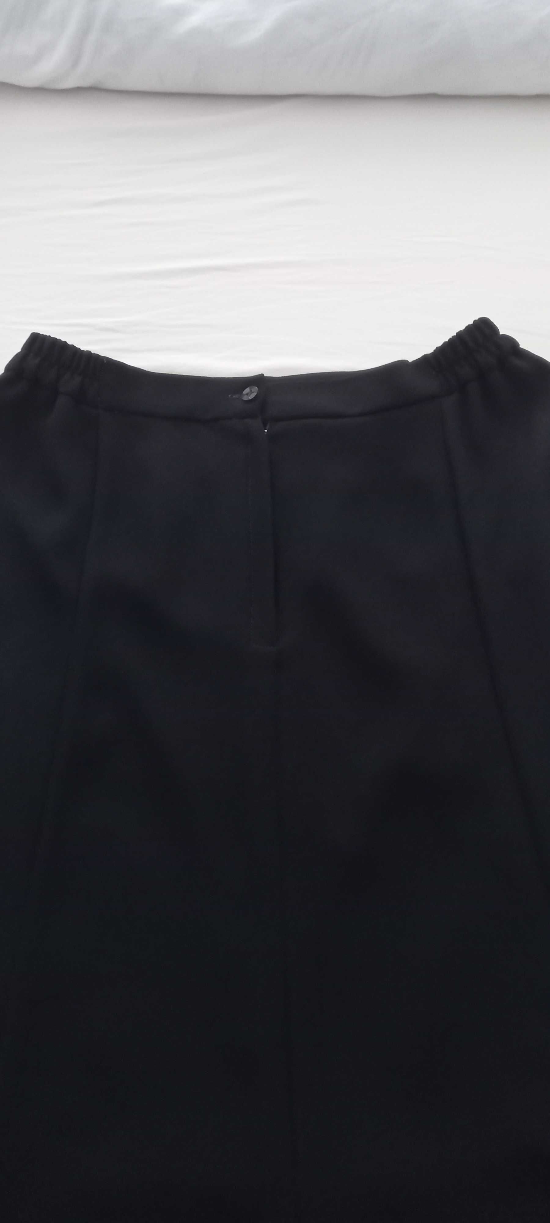 Дълга черна елегантна пола