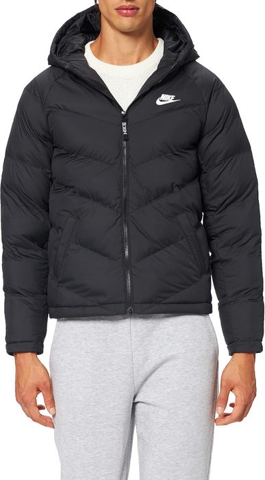 Черно unisex яке nike