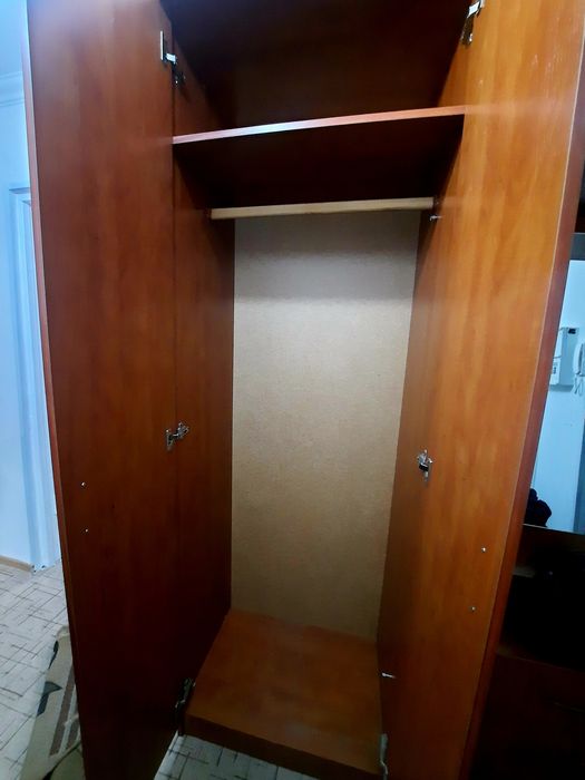 Срочно продам  прихожую