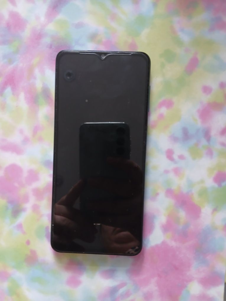 Samsung Galaxy A12 – 128GB, син – отлично състояние + много кейсове