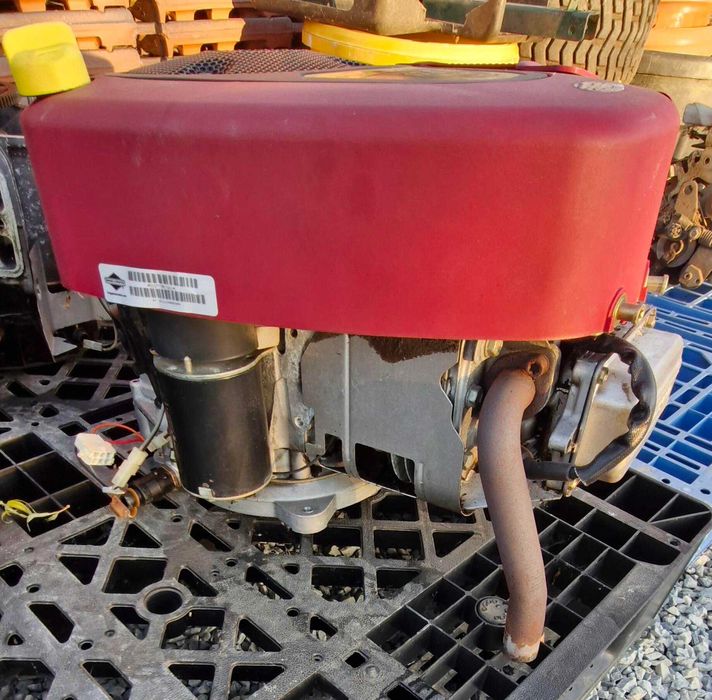Vand motor tractoras tuns gazon Briggs & Stratton 17,5 Hp