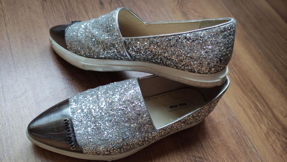 Оригинални кецове Michael Kors и “Лоуфъри” Miu Miu