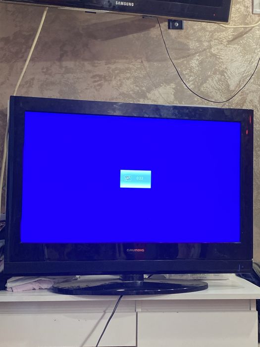 Vand doua televizoare functionale