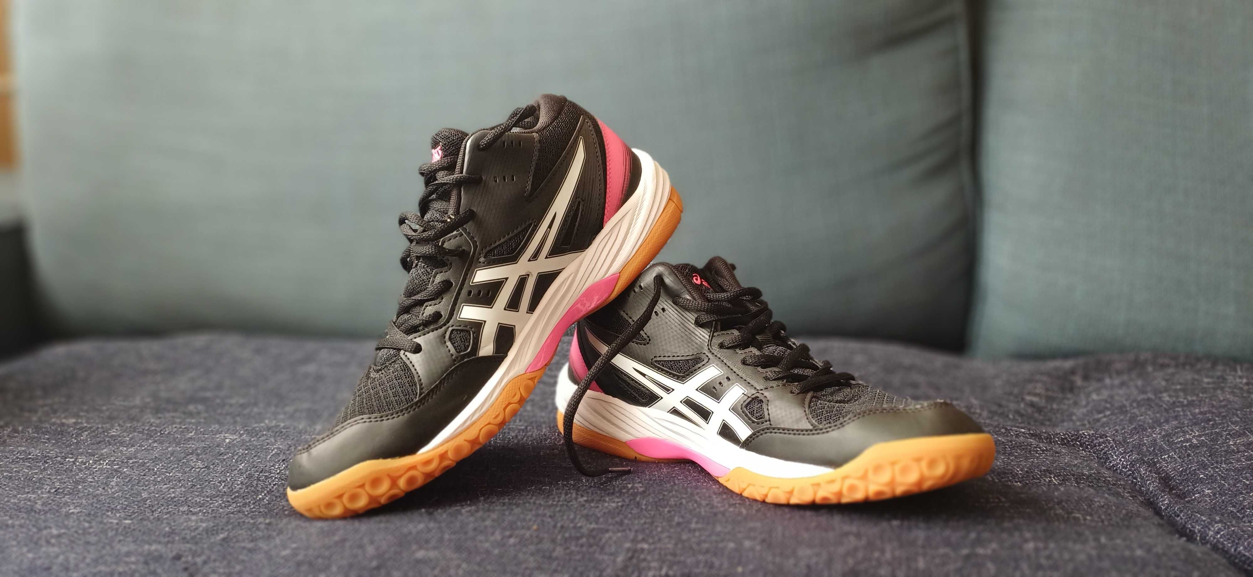Волейболни маратонки Asics номер 40