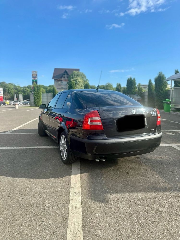 Vând Skoda Octavia