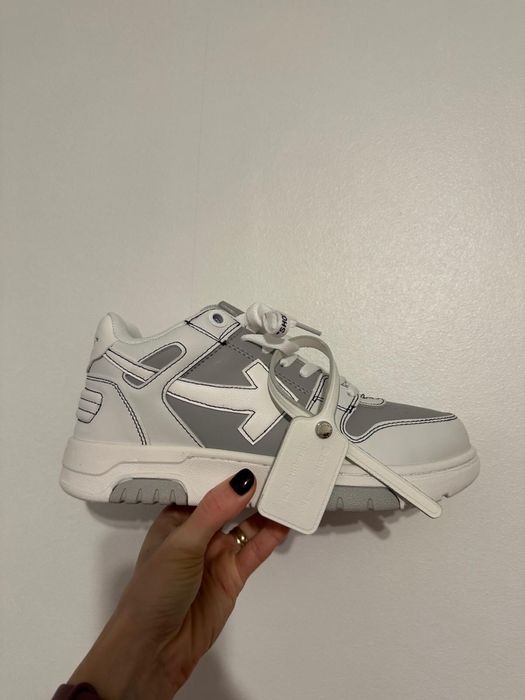 Off-White Out Of Office - marimea 40