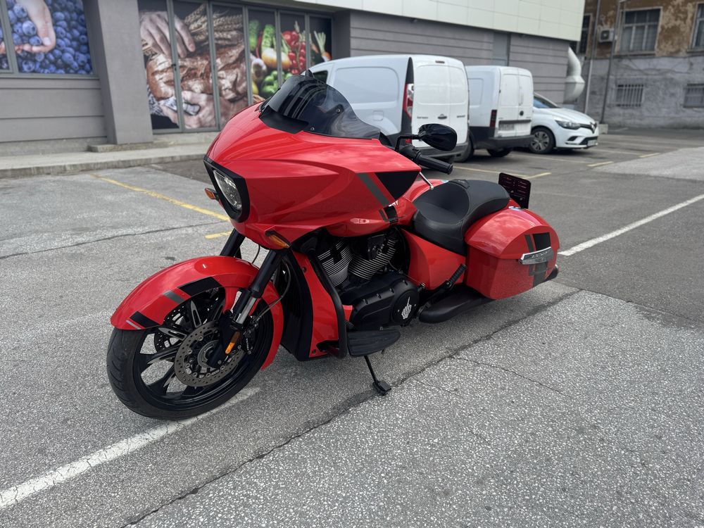 Victory cross country Magnum