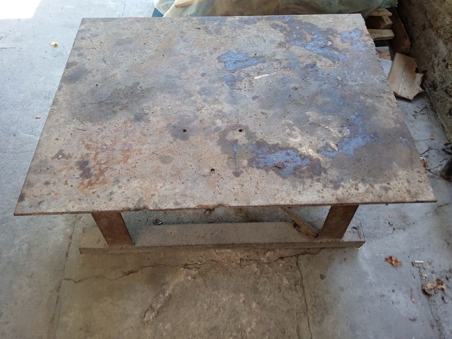 Продается вибрационный стол ,с пружинами