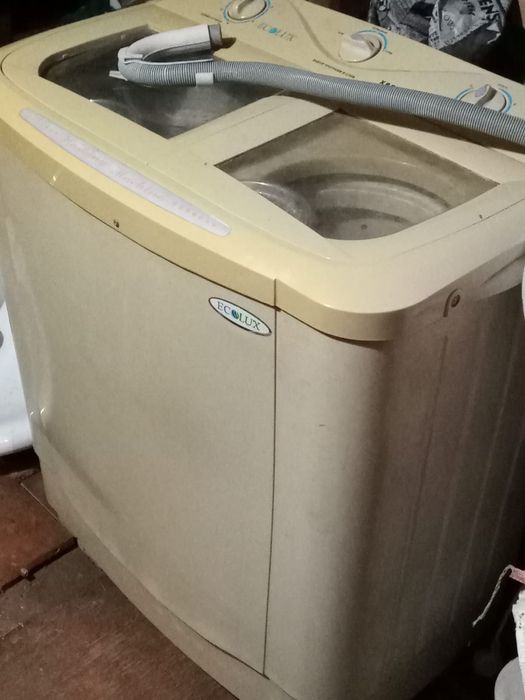 Продам стиральную машину