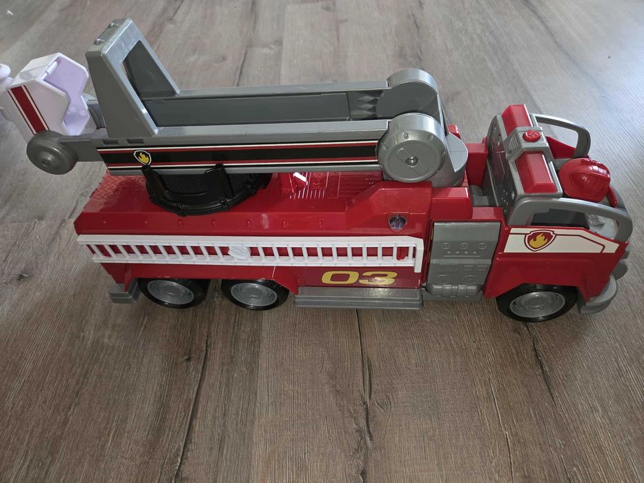 Paw Patrol The Movie Трансформиращ камион Marshall Firetruck