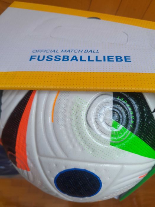 Pantalon adidas, si minge adidas Euro2024 si MLS