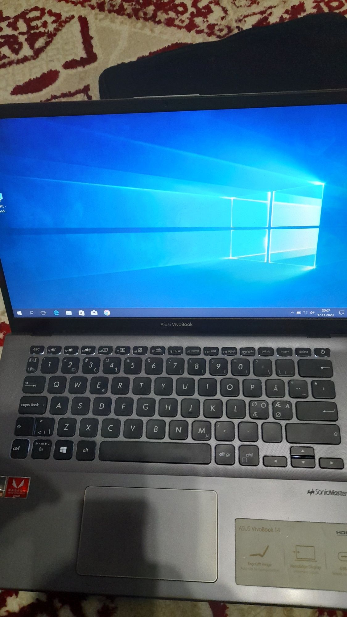 Laptop Assus VivoBook