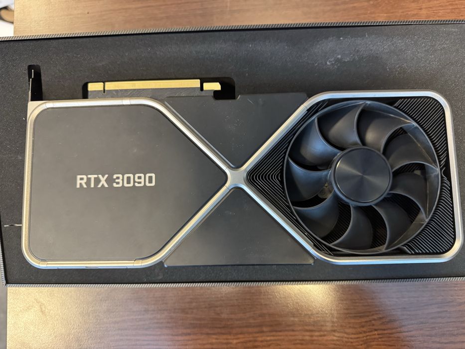 RTX 3090 Founder Edition
