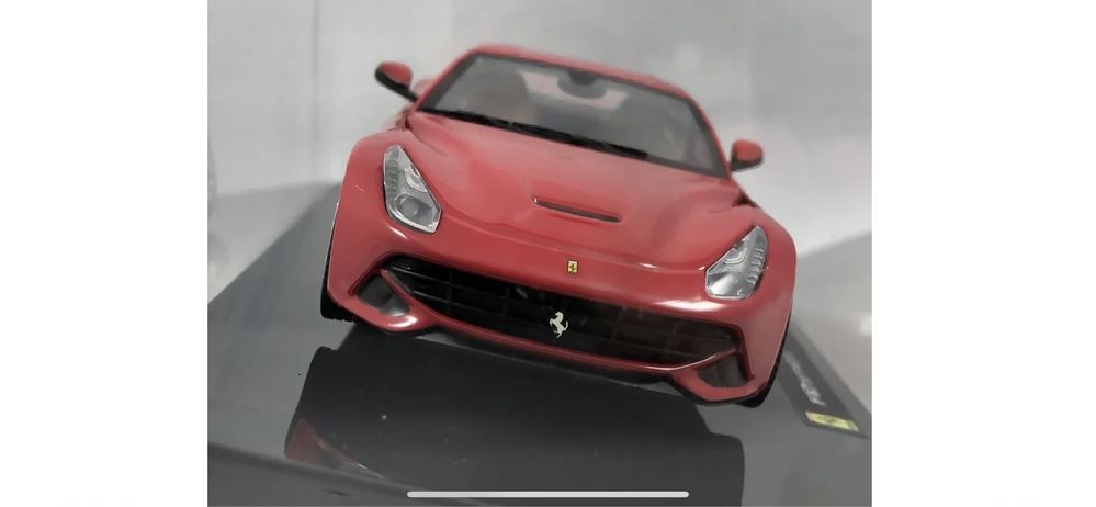 Macheta Ferrari F12 Berlinetta HotWheels Elite 1/43