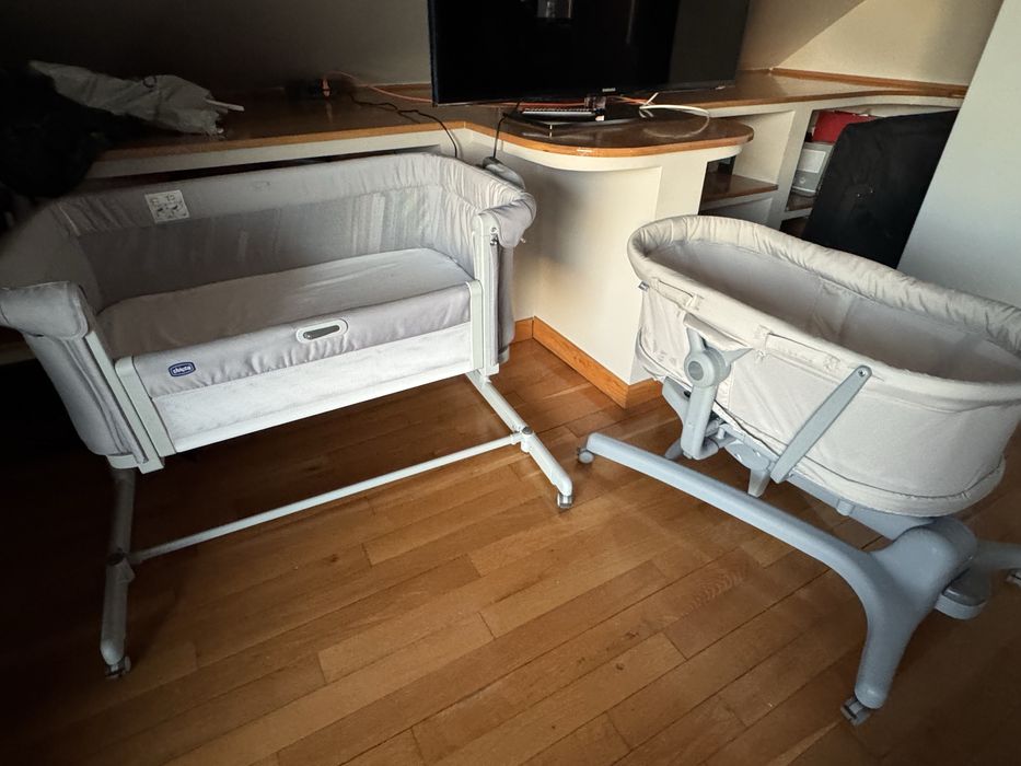 Vand patut chicco & leagan si scaun de masa