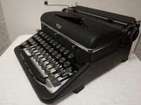 Mașina de scris royal model c