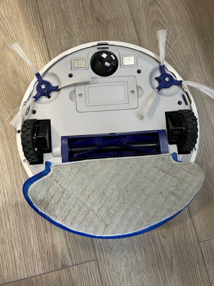 Робот  Rowenta x-plorer