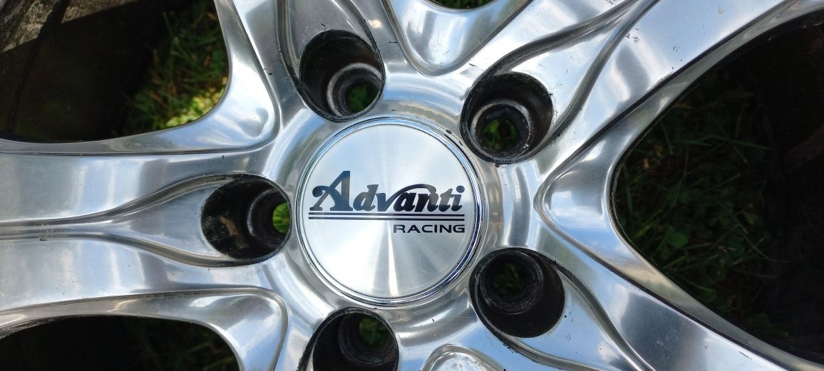 Vând Jante cromate 18' Advanti Racing cu cauciucuri Dunlop de vara.