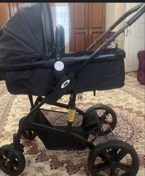 Bolalar kalyaskasi  xolati yaxshi.. 2 tasi birda bolgan  kalyaska