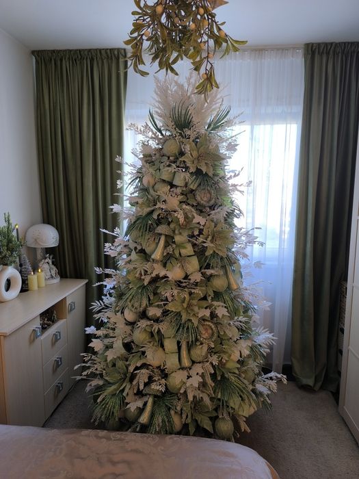 Lot decorațiuni/ ornamente pentru brad/Crăciun (260 buc)