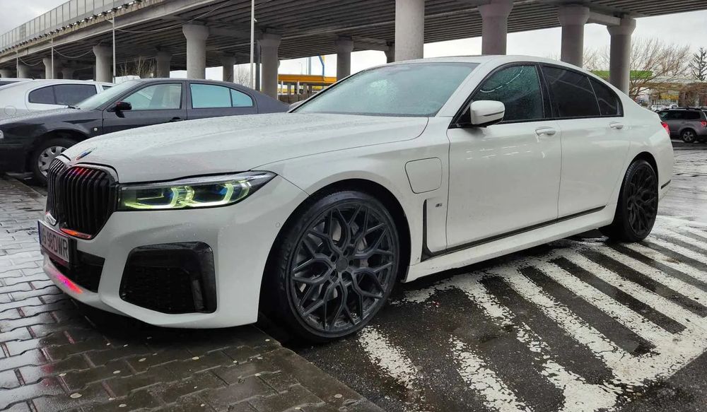 BMW Seria 7 BMW SERIA 7 HIBRID PLUG IN -Stare foarte buna!!