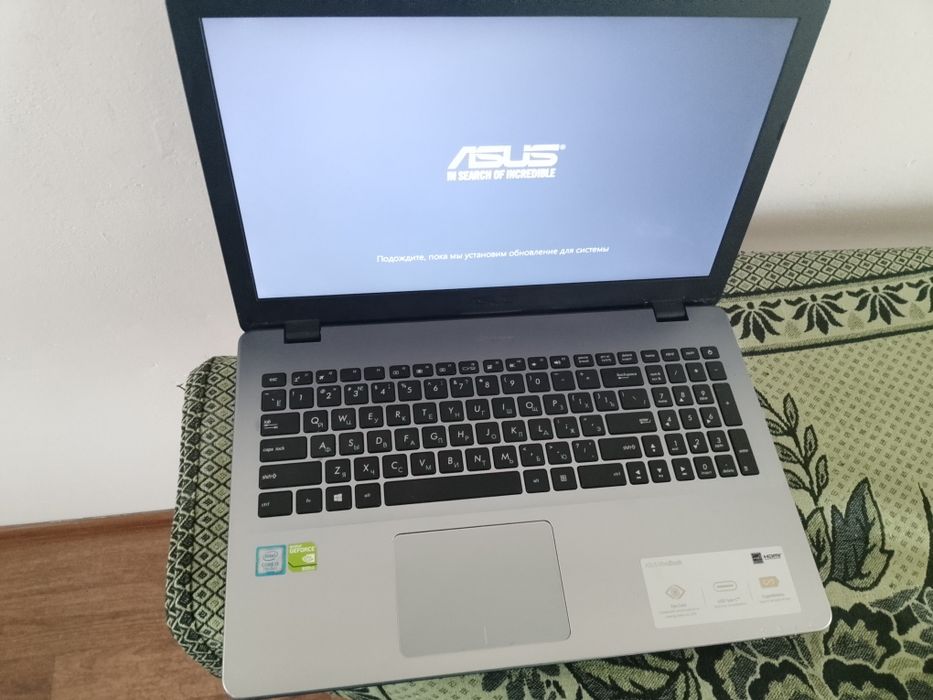 Ноутбук asus x542u