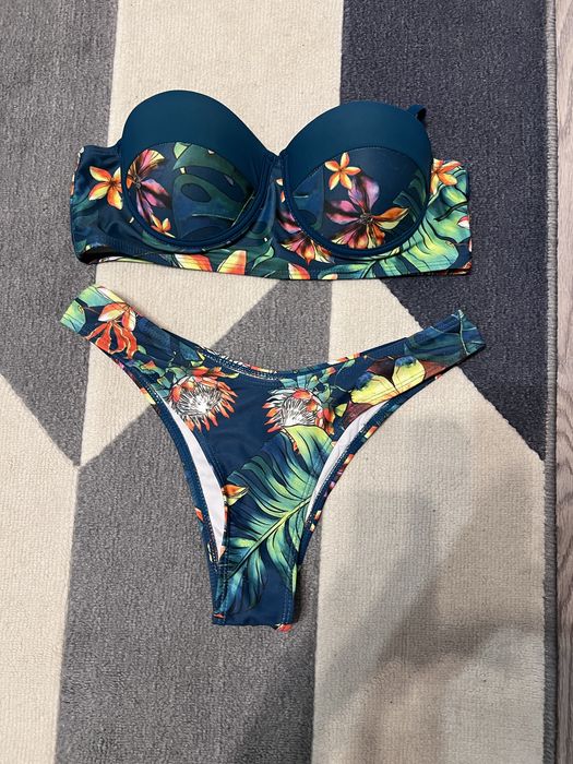 Бански размер XS