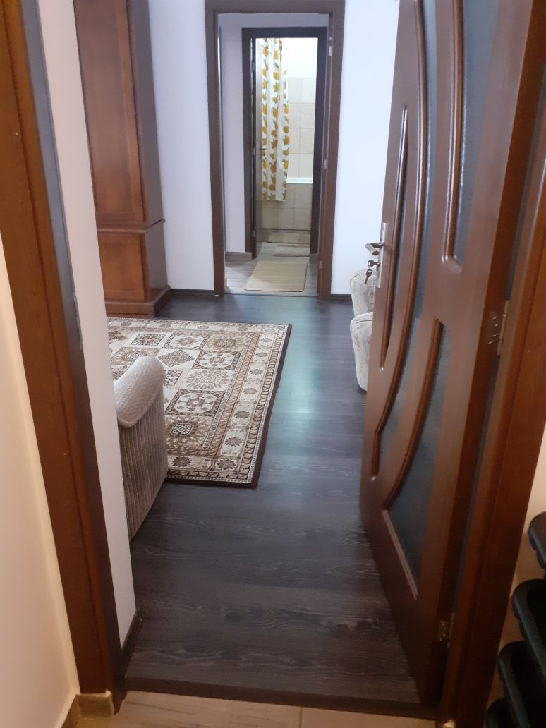 Inchiriez apartament in Mizil