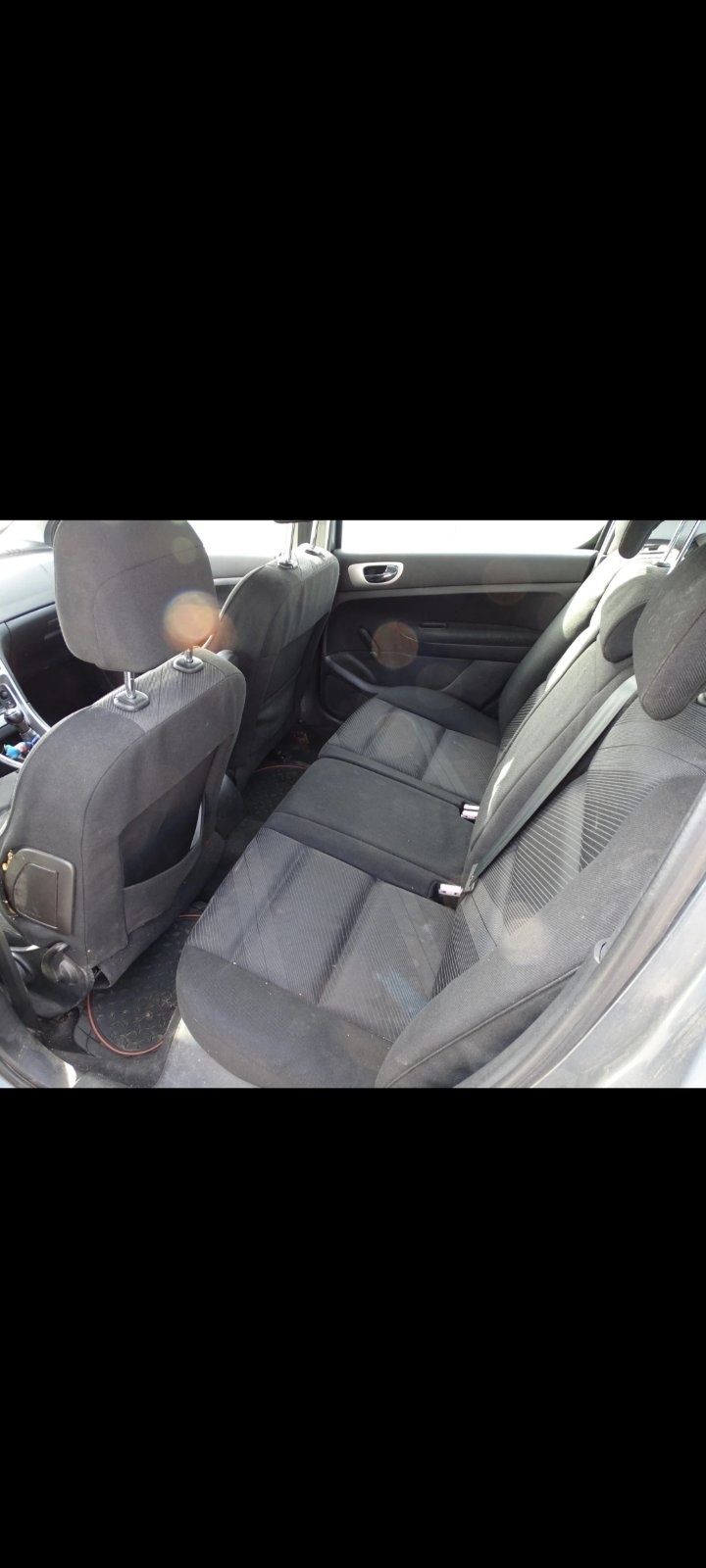 Продавам Пежо 307 1.6 HDI