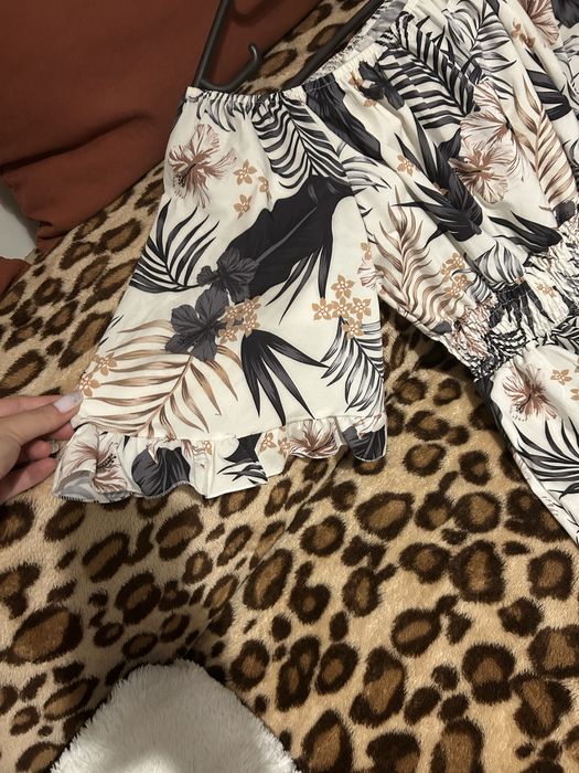 Salopeta pantalon scurt noua