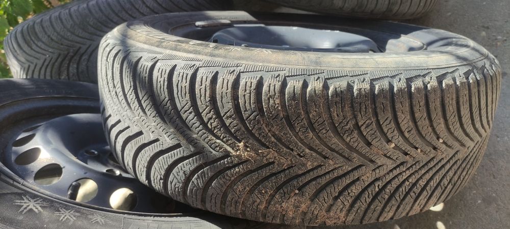 Продавам джанти за голф 5