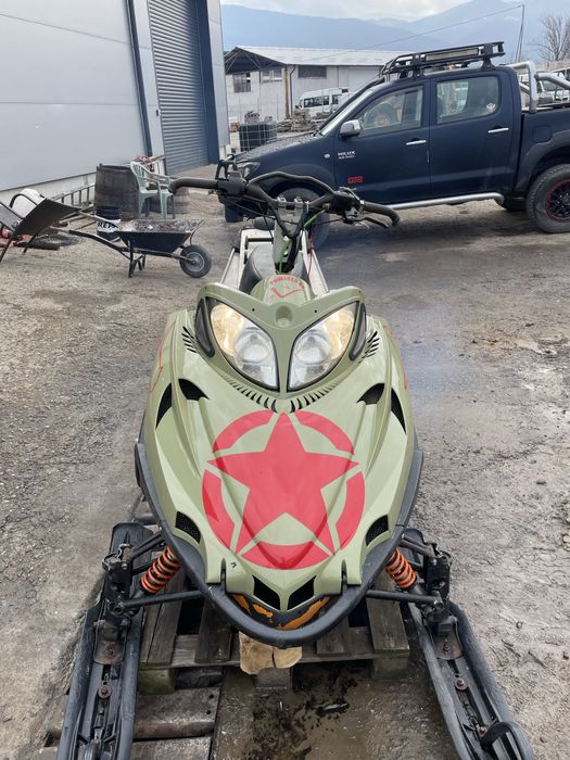 Arctic cat моторна шейна ………