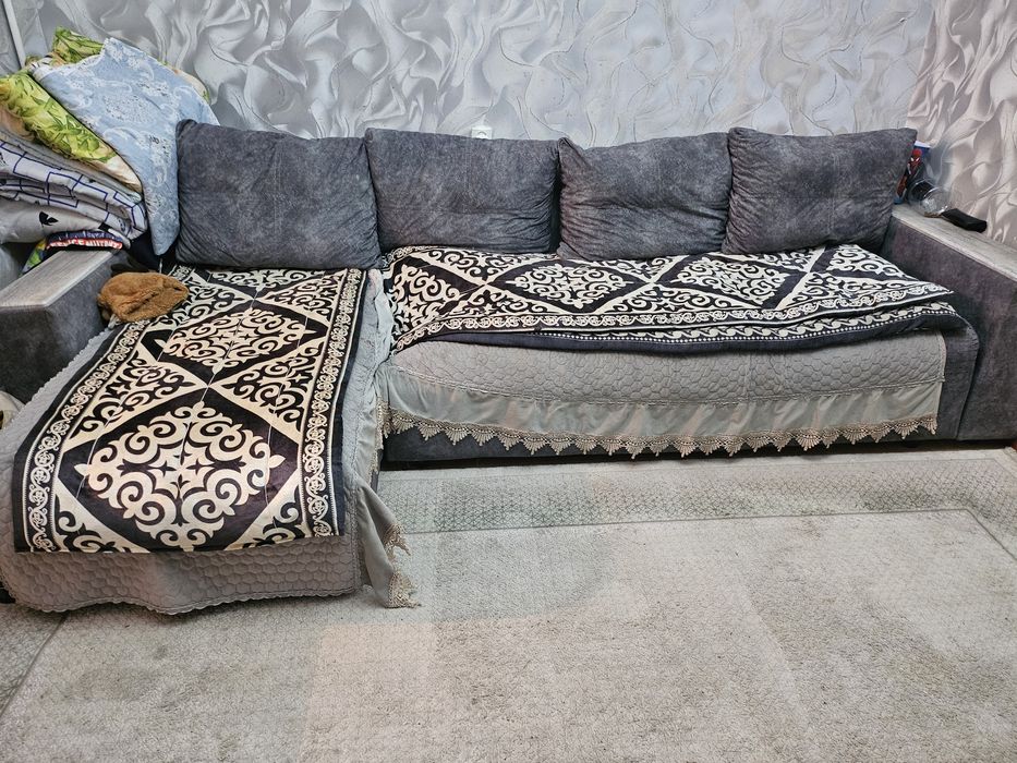 Диван продам срочно