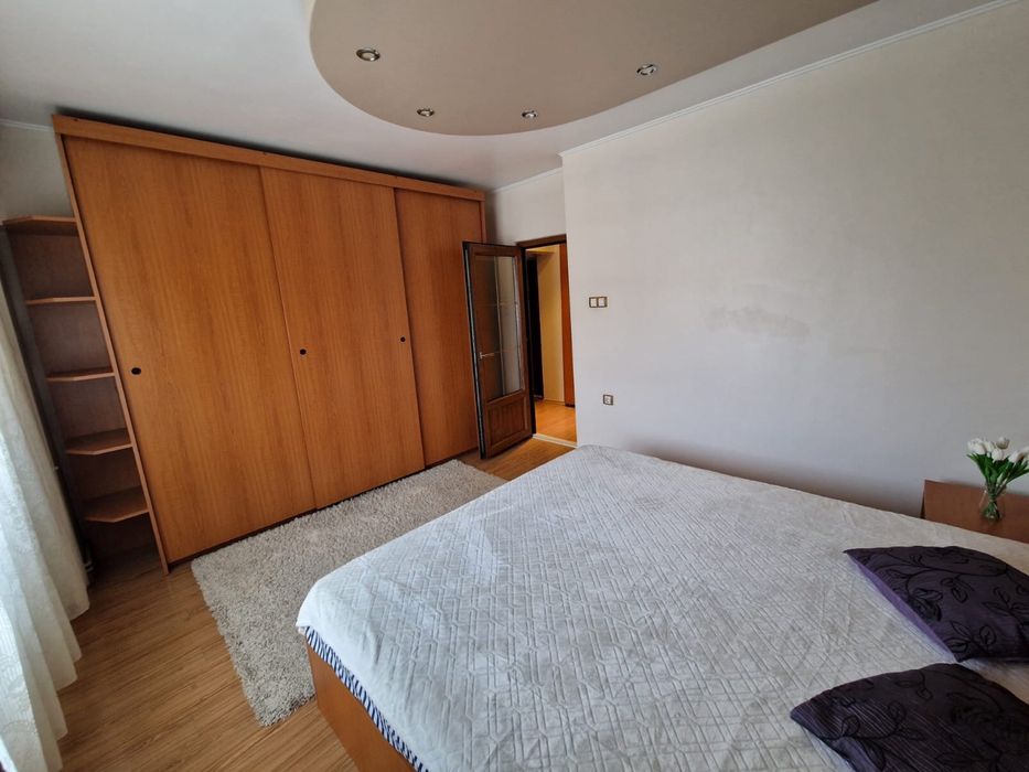 Apartament de închiriat pe Calea lui Traian, Lenin Sud (Politie)