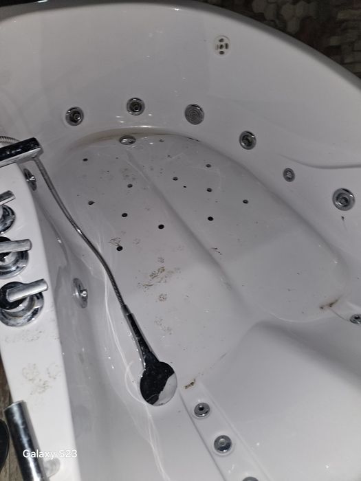 Джакузи Почти новая срочно