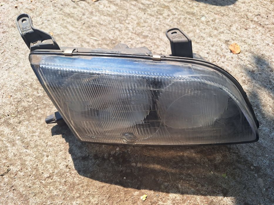 Десен Фар За Toyota Picnic 1996-2001 Година  Тойота Пикник