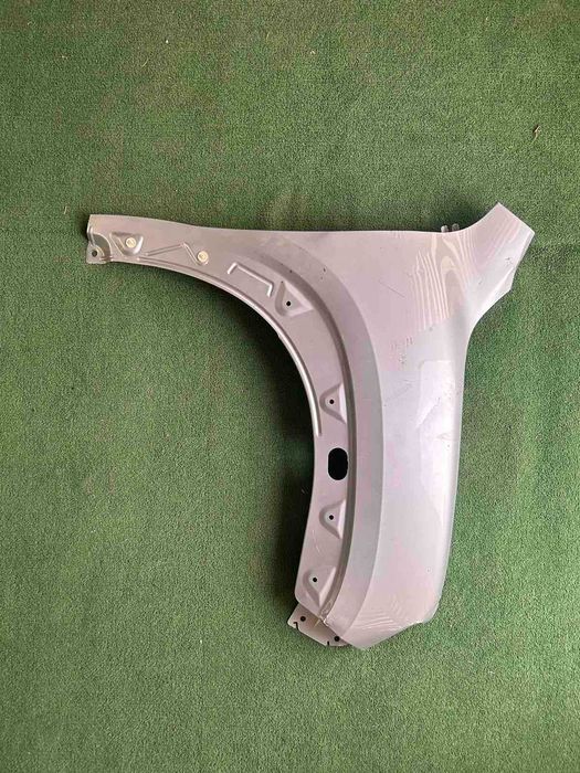 калник десен Dacia Spring 2021-2025 г. #014S