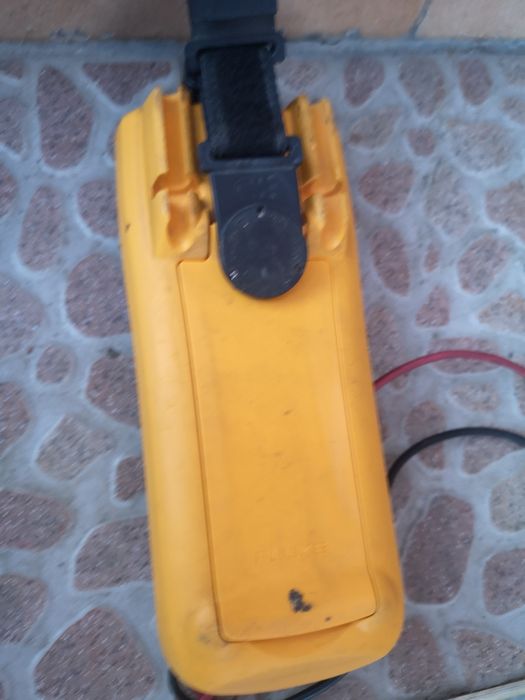 Fluke 1587 Дигитален Тестер Мултицет измерване Изолация Клещи Крипване