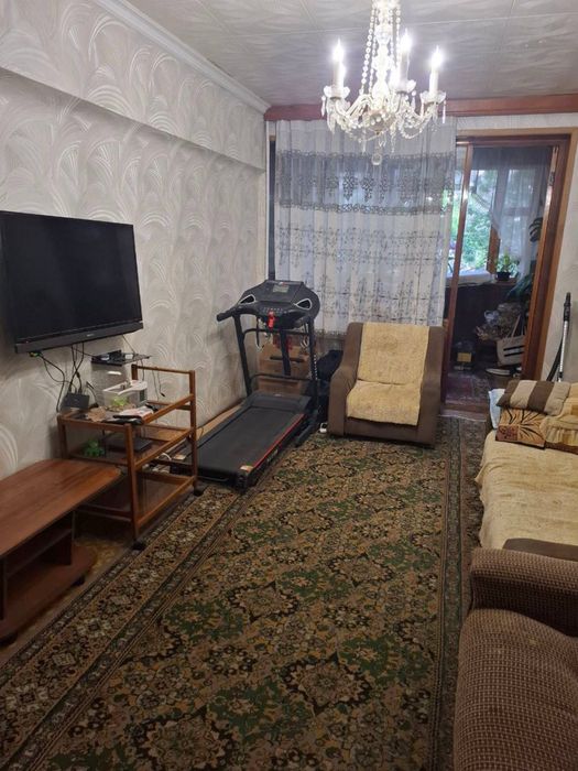 Центр Ц5 4 комнатная 3 этаж, 85м2. Кирпич. Ремонт средний