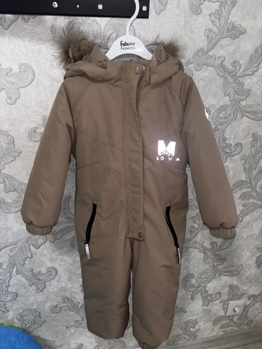 Продам комбенизон на мальчика зима